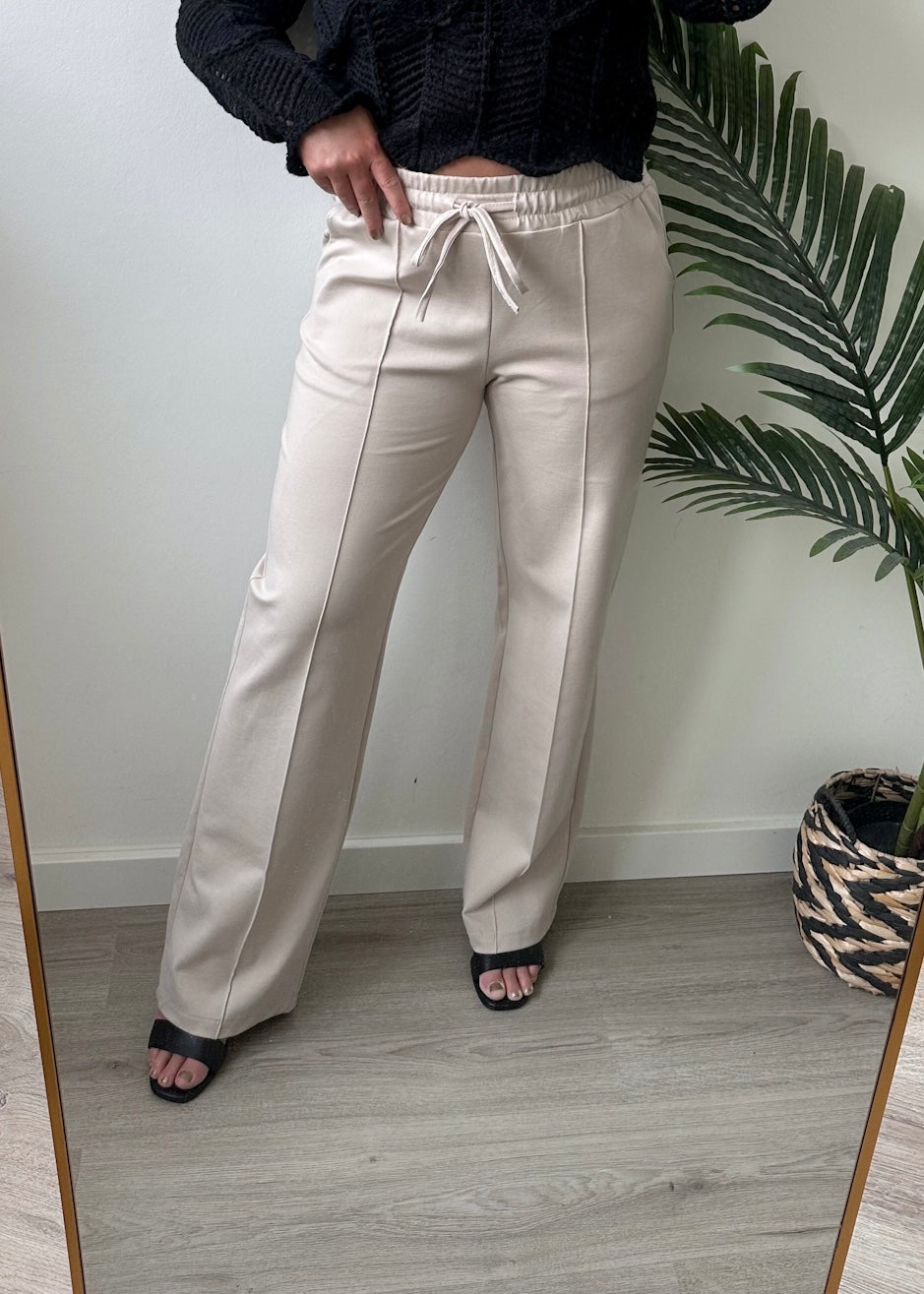 Alyssa straight jogger beige - Styles And More